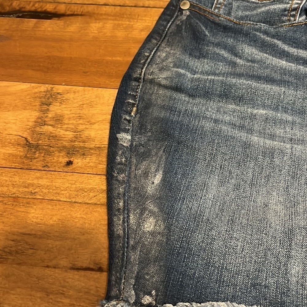 TORRID distressed jean cutoff,size 26 - Picture 5 of 6